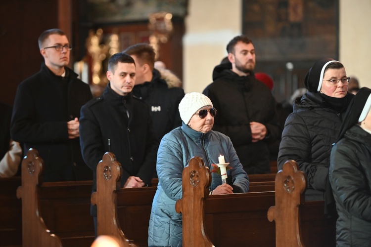 Dzień Życia Konsekrowanego w świdnickiej katedrze