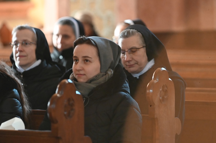 Dzień Życia Konsekrowanego w świdnickiej katedrze