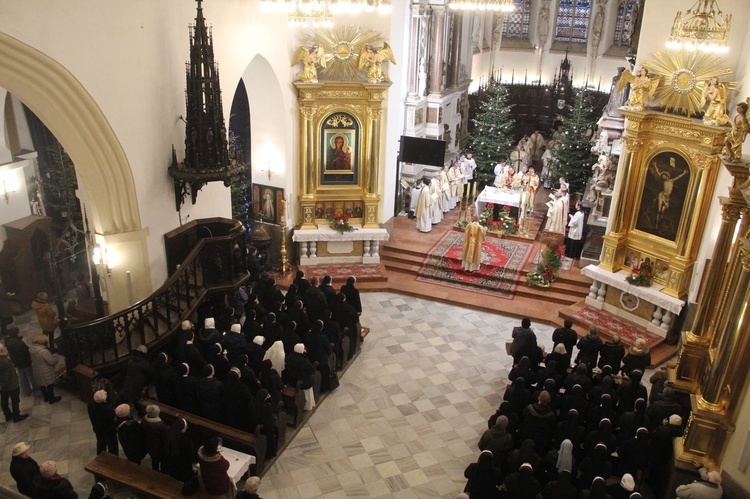 Dzień Życia Konsekrowanego w tarnowskiej katedrze