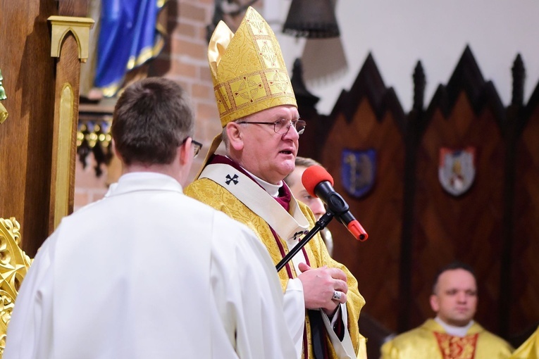 Dzień Życia Konsekrowanego - konkatedra św. Jakuba w Olsztynie