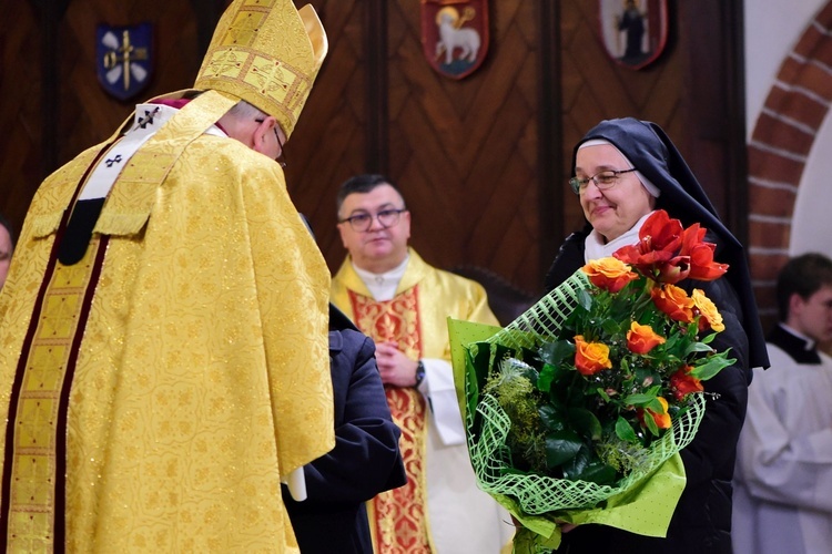 Dzień Życia Konsekrowanego - konkatedra św. Jakuba w Olsztynie