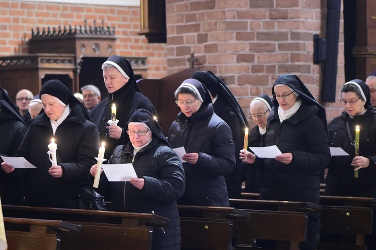 Dzień Życia Konsekrowanego - konkatedra św. Jakuba w Olsztynie