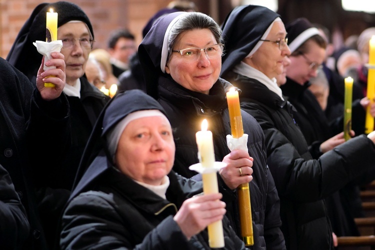 Dzień Życia Konsekrowanego - konkatedra św. Jakuba w Olsztynie