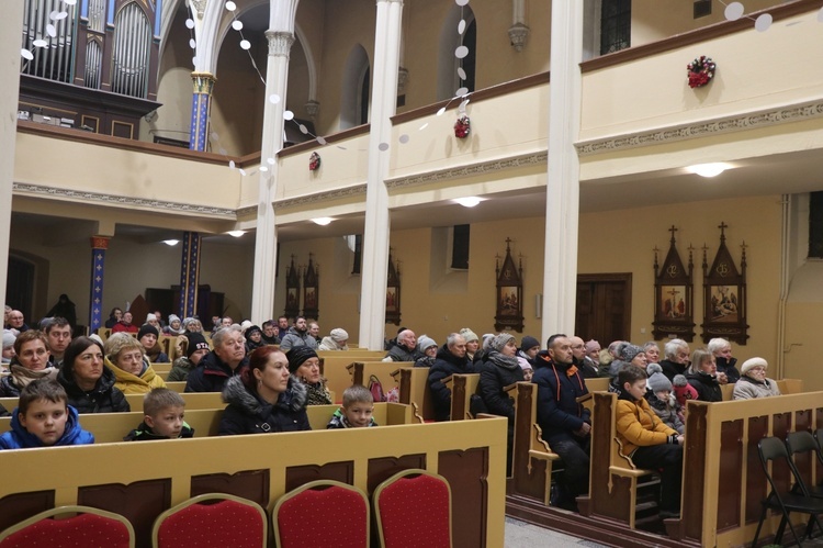 Powitanie ks. Romana Tomaszczuka w wałbrzyskiej parafii