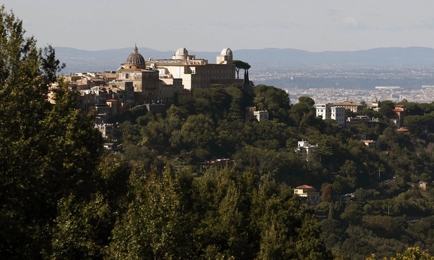 Franciszek zmienia letnią rezydencję papieską Castel Gandolfo w centrum edukacji ekologicznej