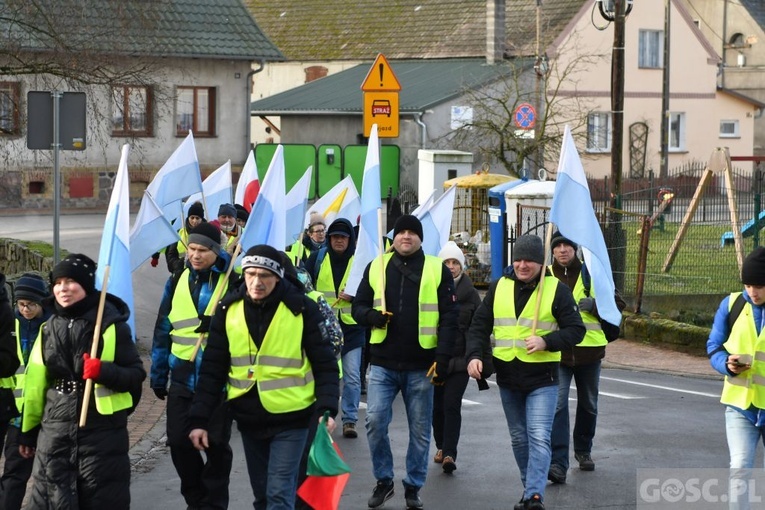 Comiesięczna pielgrzymka z Międzyrzecza do Pani Cierpliwie Słuchającej