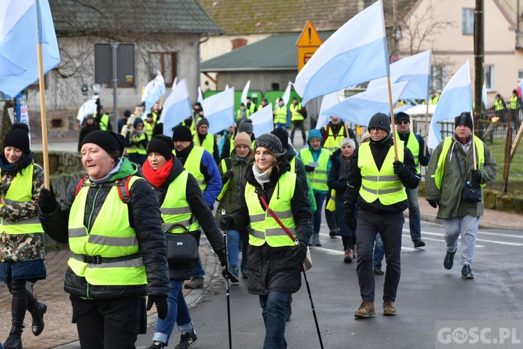 Comiesięczna pielgrzymka z Międzyrzecza do Pani Cierpliwie Słuchającej