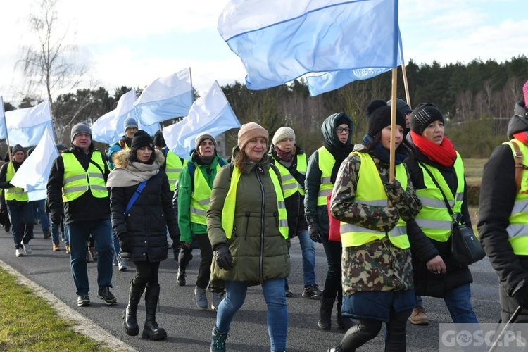 Comiesięczna pielgrzymka z Międzyrzecza do Pani Cierpliwie Słuchającej