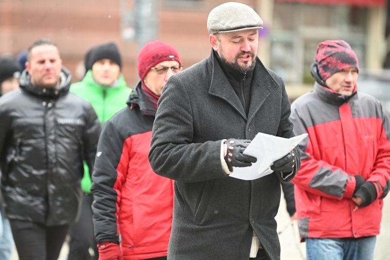 Pierwszosobotnia modlitwa z bp. Markiem Mendykiem i Wojownikami Maryi