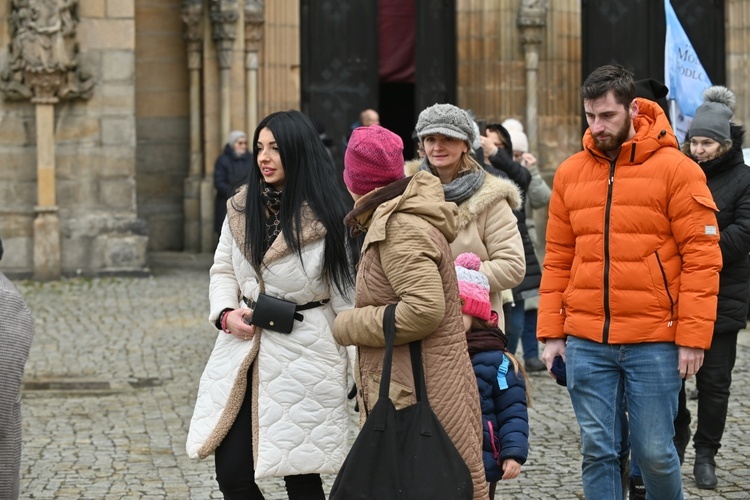 Pierwszosobotnia modlitwa z bp. Markiem Mendykiem i Wojownikami Maryi