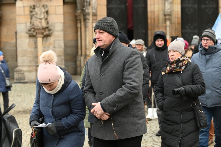 Pierwszosobotnia modlitwa z bp. Markiem Mendykiem i Wojownikami Maryi