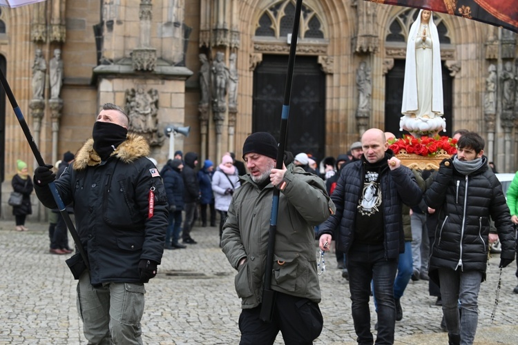 Pierwszosobotnia modlitwa z bp. Markiem Mendykiem i Wojownikami Maryi