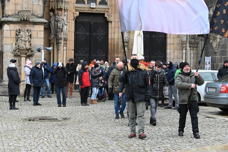 Pierwszosobotnia modlitwa z bp. Markiem Mendykiem i Wojownikami Maryi