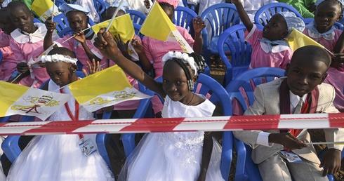 Świadectwa dzieci z Sudanu Płd. przed Papieżem