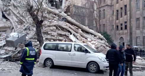 Proboszcz z Aleppo po trzęsieniu ziemi: Wielu zostało uwięzionych. Pada deszcz i jest zimno