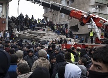 MSZ: Nie ma informacji, by obywatele polscy mieli ucierpieć podczas trzęsienia ziemi