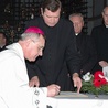 ▲	Kanoniczne objęcie diecezji, 9 sierpnia 2007 rok.