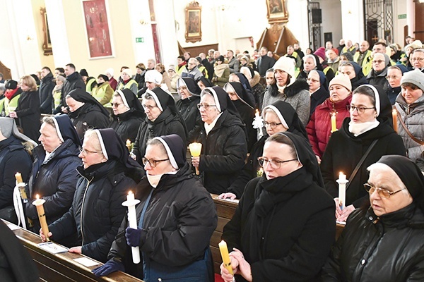 Msza św. w bazylice rokitniańskiej.