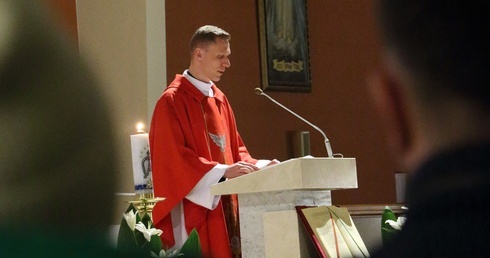 Parafia św. Rafała rozpoczęła REO