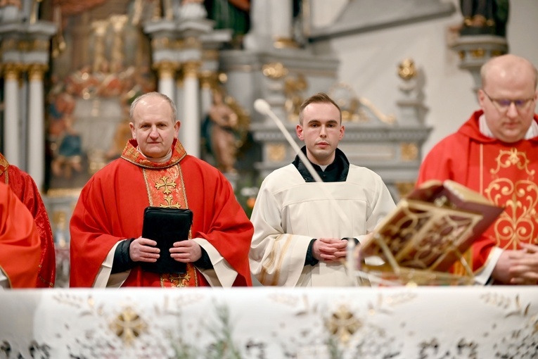 Ząbkowice Śl. Lutowa Msza św. z modlitwą o uzdrowienie