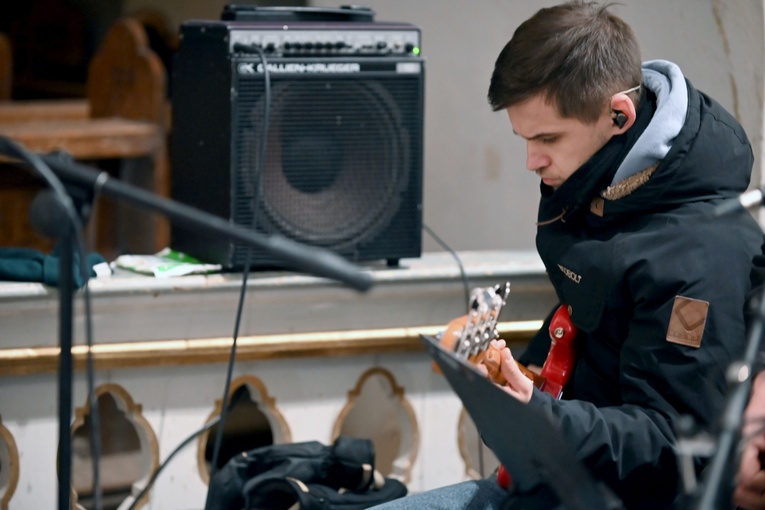 Ząbkowice Śl. Lutowa Msza św. z modlitwą o uzdrowienie