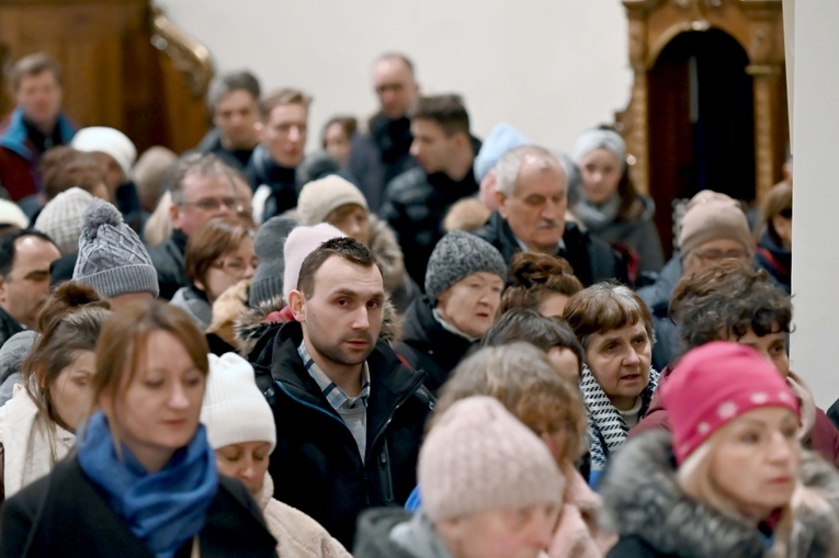 Ząbkowice Śl. Lutowa Msza św. z modlitwą o uzdrowienie