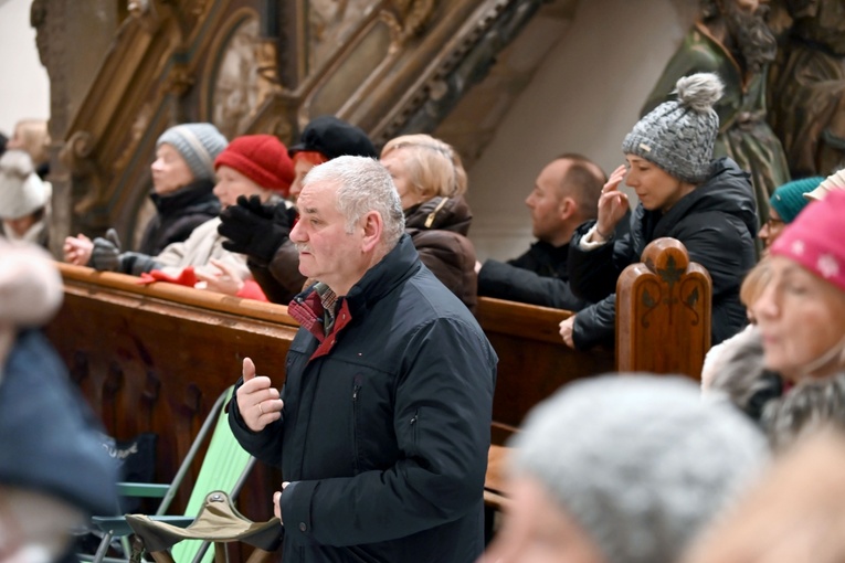 Ząbkowice Śl. Lutowa Msza św. z modlitwą o uzdrowienie