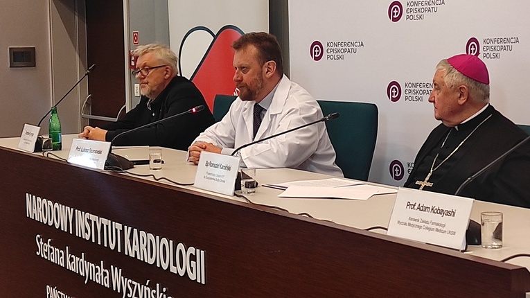 Prof. Szumowski o orędziu papieża na Światowy Dzień Chorego: Osoba chora pomaga lekarzom zrozumieć swoje człowieczeństwo