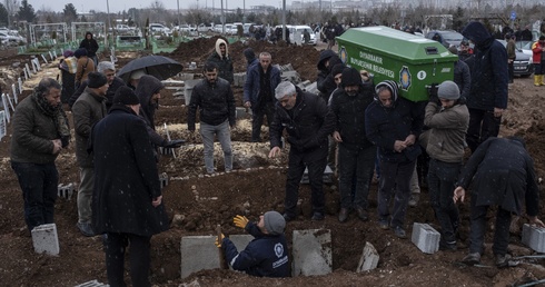 Dramat rodziny Talal: siedem osób uciekło przed wojną z Iraku do Turcji - i zginęło tam w trzęsieniu ziemi