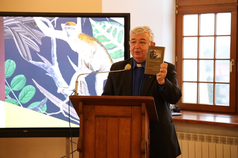 Prezentację najnowszej książki ks. Stanisława Zięby przedstawił ks. Jacek Łapiński.