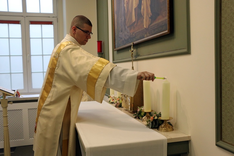 Błogosławieństwo kaplicy w Katolickim Zespole Szkolno-Przedszkolnym "Paulińska"