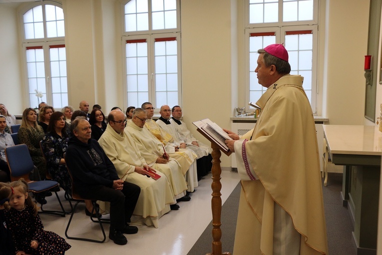 Błogosławieństwo kaplicy w Katolickim Zespole Szkolno-Przedszkolnym "Paulińska"