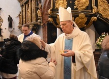 Podczas liturgii udzielony został sakrament namaszczenia chorych. 