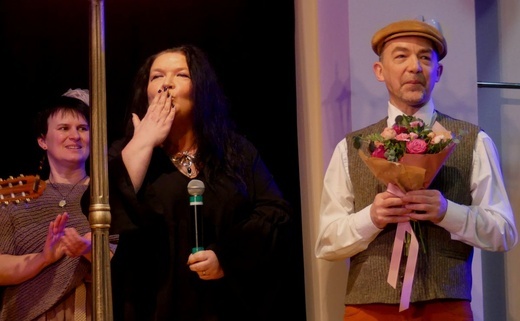 Ebenezer Scrooge i inni - nauczyciele bielskiego gastronoma na scenie
