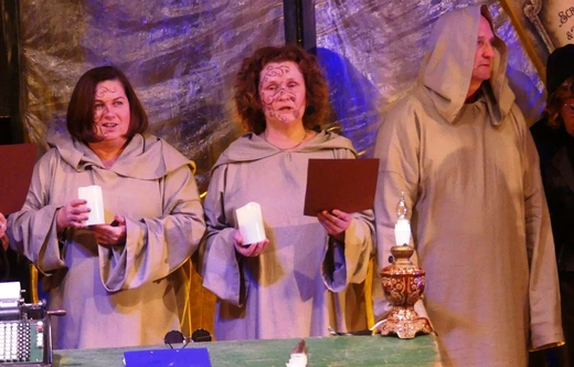 Ebenezer Scrooge i inni - nauczyciele bielskiego gastronoma na scenie
