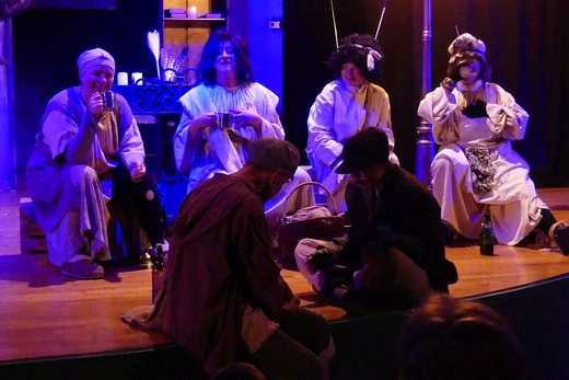 Ebenezer Scrooge i inni - nauczyciele bielskiego gastronoma na scenie