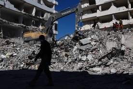 Turcja: uratowano 13-letniego chłopca, który spędził 182 godziny pod gruzami po trzęsieniu ziemi