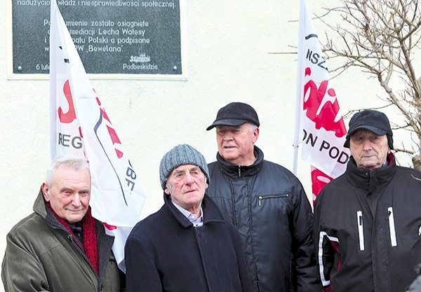 Podczas obchodów 40. rocznicy wydarzenia, w 2021 roku, obecny był jeszcze Henryk Kenig (drugi z lewej).