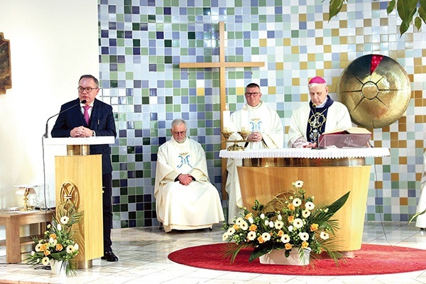 Prof. Krzysztof Składowski przypomniał, że WHO definiuje opiekę duchową jako niezbędny element opieki zdrowotnej.