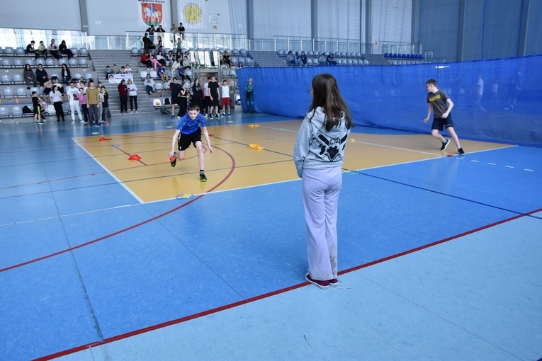 Pierwsze dni zimowiska z ks. Marcinem Zawadą