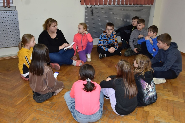 Pierwsze dni zimowiska z ks. Marcinem Zawadą