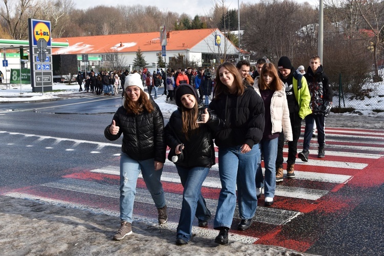 Pierwsze dni zimowiska z ks. Marcinem Zawadą