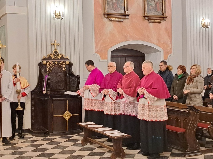 Mielec. Wprowadzenie nowych kanoników