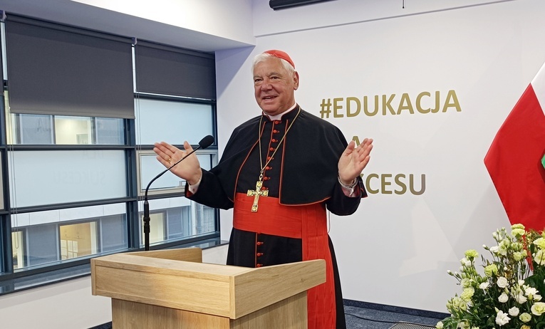 Kard. Gerhard Müller we Wrocławiu. Wygłosił wykład dla studentów Collegium Humanum