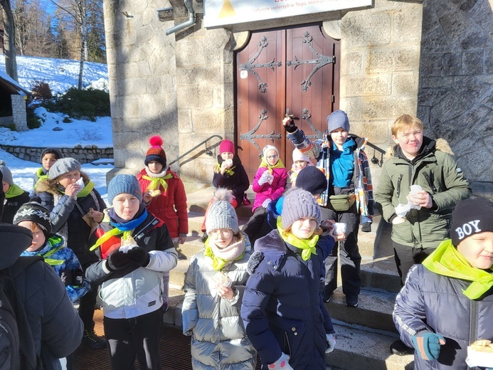 Dzieci z oazy w Szklarskiej Porębie na feriach