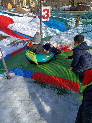 Dzieci z oazy w Szklarskiej Porębie na feriach