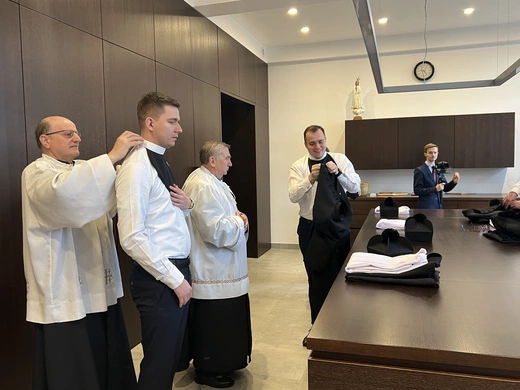 Wyższe Śląskie Seminarium Duchowne. Obłóczny alumnów III roku
