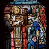 Święty papież Leon I Wielki powstrzymuje wodza Hunów Attylę przed zrównaniem Rzymu z ziemią. Witraż z kościoła św. Jerzego w Hermann (Missouri, USA).