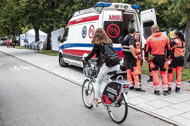 Pojazd można zostawić w stacji albo – za dodatkową opłatą – w specjalnych strefach zwrotów.