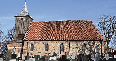 Gotycki kościół pochodzi z XIII wieku.